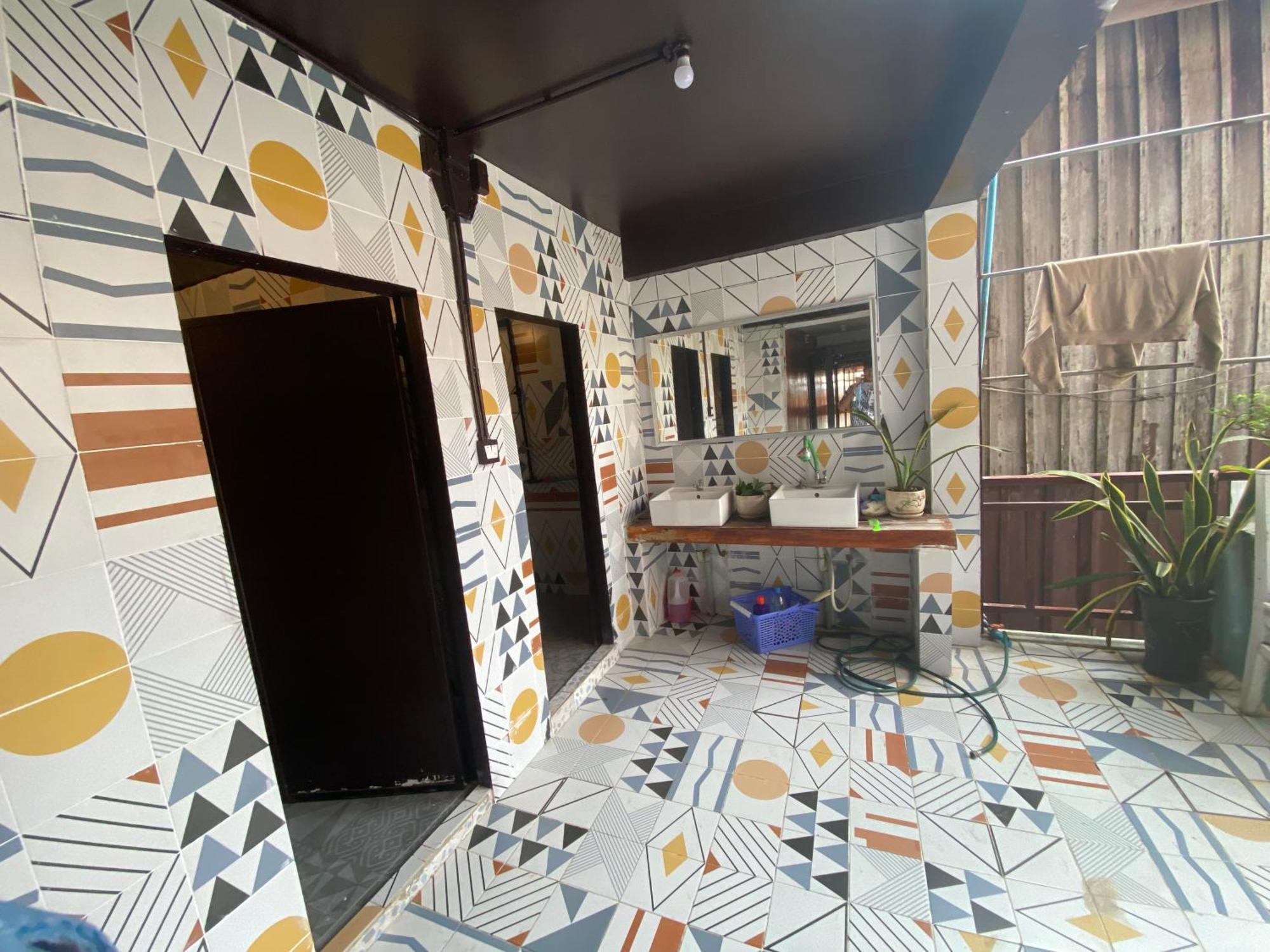 White Rose Guesthouse Kaoh Touch Buitenkant foto