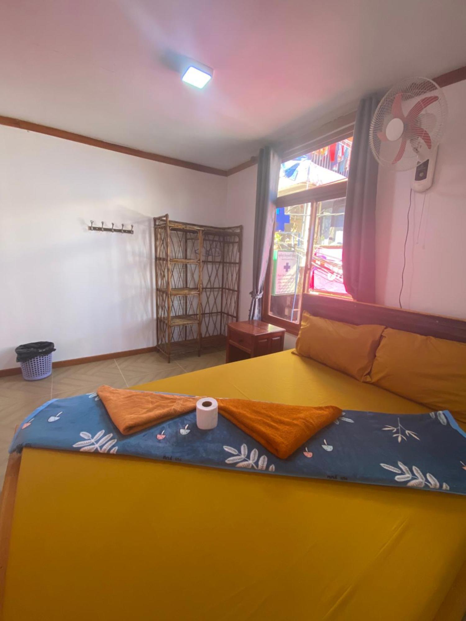 White Rose Guesthouse Kaoh Touch Buitenkant foto