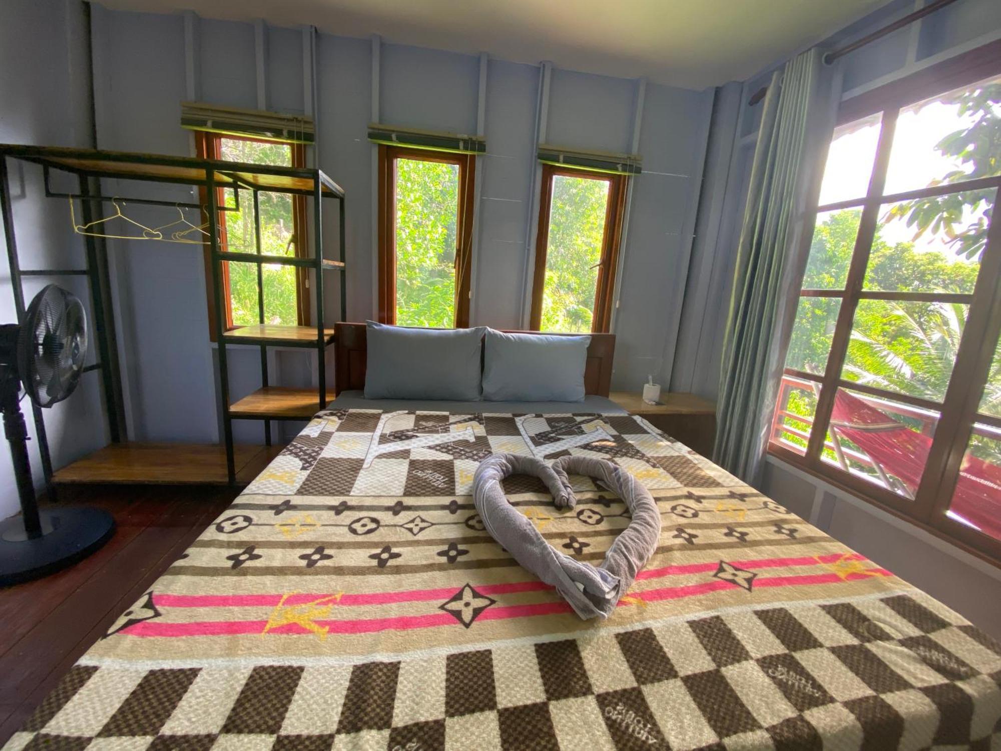 White Rose Guesthouse Kaoh Touch Buitenkant foto