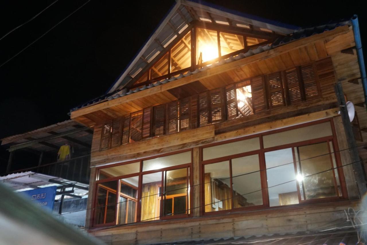 White Rose Guesthouse Kaoh Touch Buitenkant foto